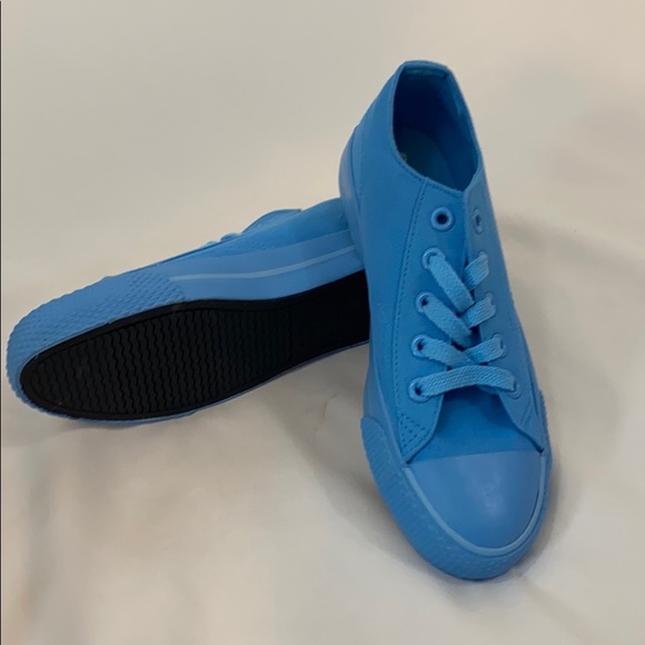 Airwalk Women’s Mono Blue Canvas Sneaker - Picture 2 of 4